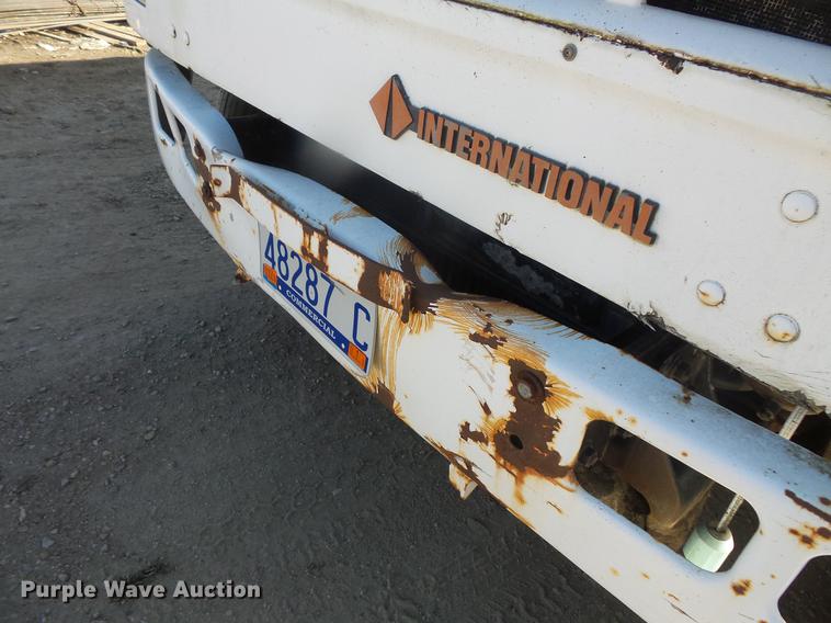 image for item DB8062 1990 International 4700 delivery truck