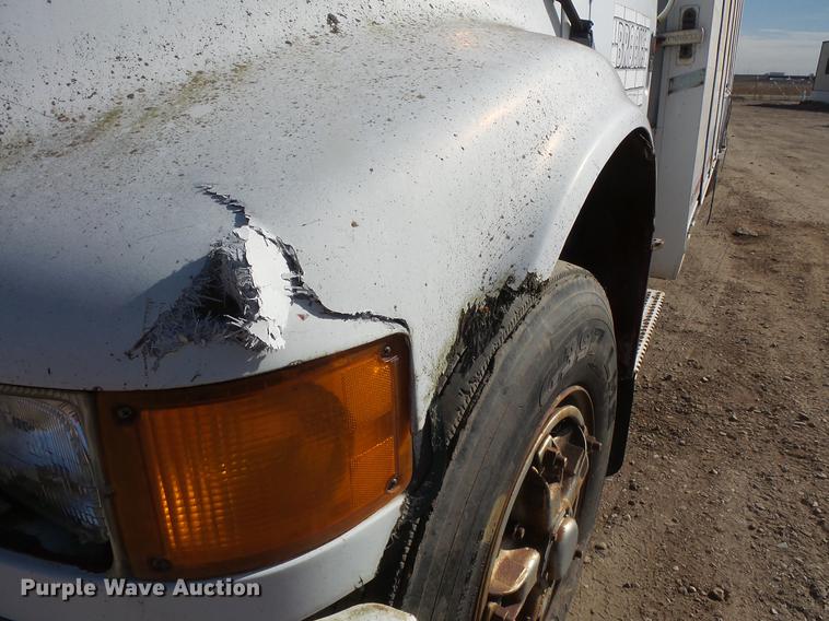 image for item DB8062 1990 International 4700 delivery truck