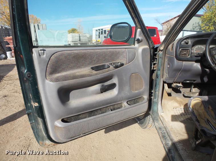 image for item DB8063 1998 Dodge Ram 1500 pickup truck