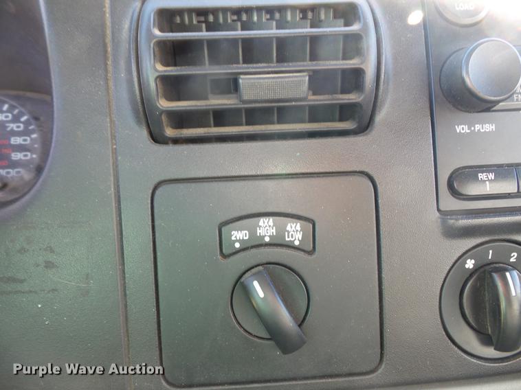 image for item DB8064 2006 Ford F250 Super Duty SuperCab pickup truck