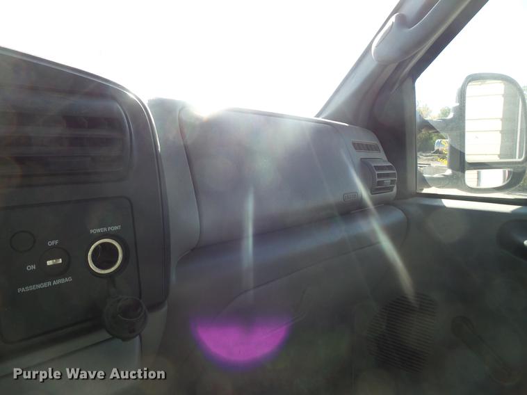 image for item DB8064 2006 Ford F250 Super Duty SuperCab pickup truck