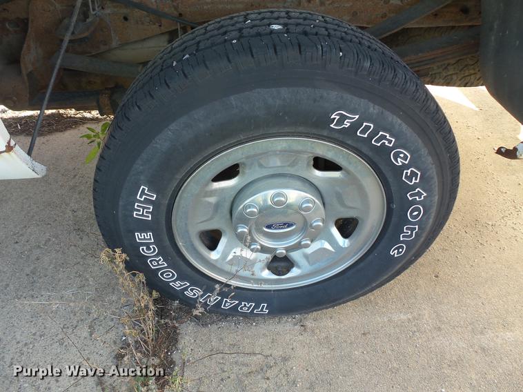 image for item DB8064 2006 Ford F250 Super Duty SuperCab pickup truck