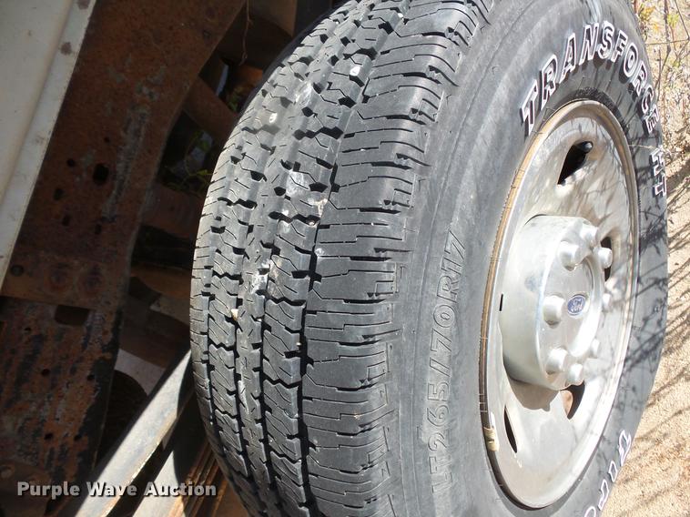 image for item DB8064 2006 Ford F250 Super Duty SuperCab pickup truck