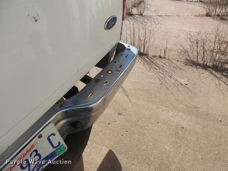 image for item DB8064 2006 Ford F250 Super Duty SuperCab pickup truck