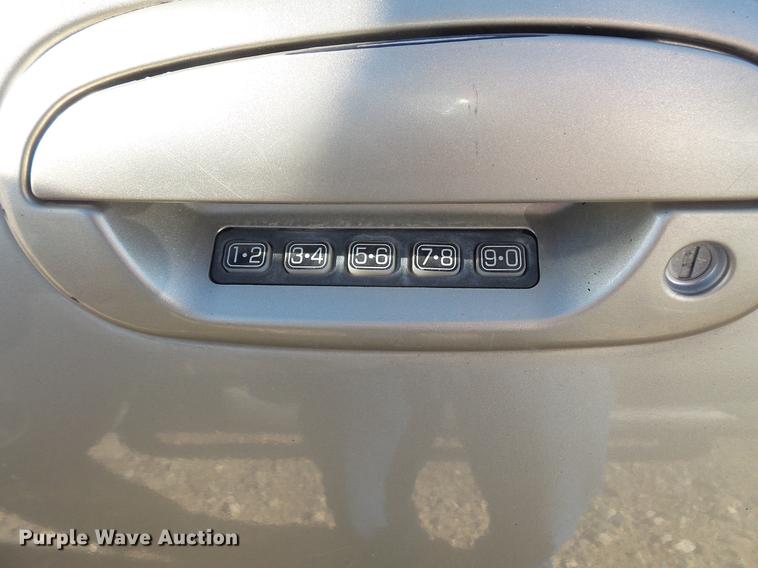 image for item DB8090 2001 Ford F150 SuperCrew pickup truck