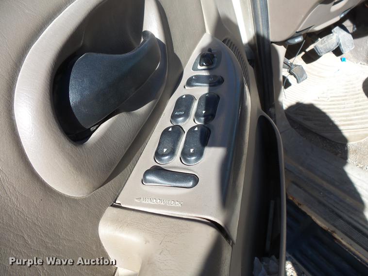 image for item DB8090 2001 Ford F150 SuperCrew pickup truck