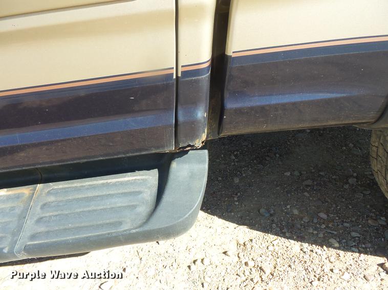 image for item DB8090 2001 Ford F150 SuperCrew pickup truck