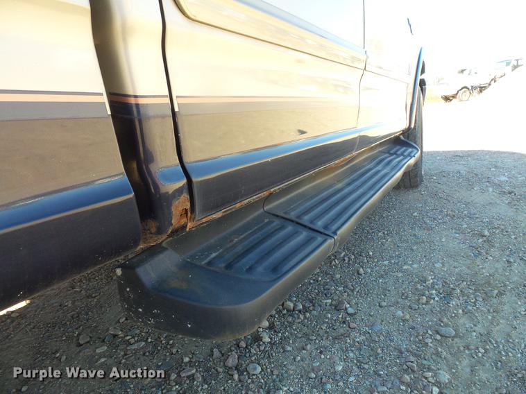 image for item DB8090 2001 Ford F150 SuperCrew pickup truck