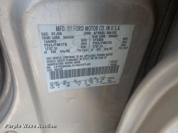 image for item DB8090 2001 Ford F150 SuperCrew pickup truck