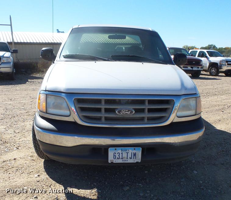 image for item DB8092 2001 Ford F150 SuperCab pickup truck