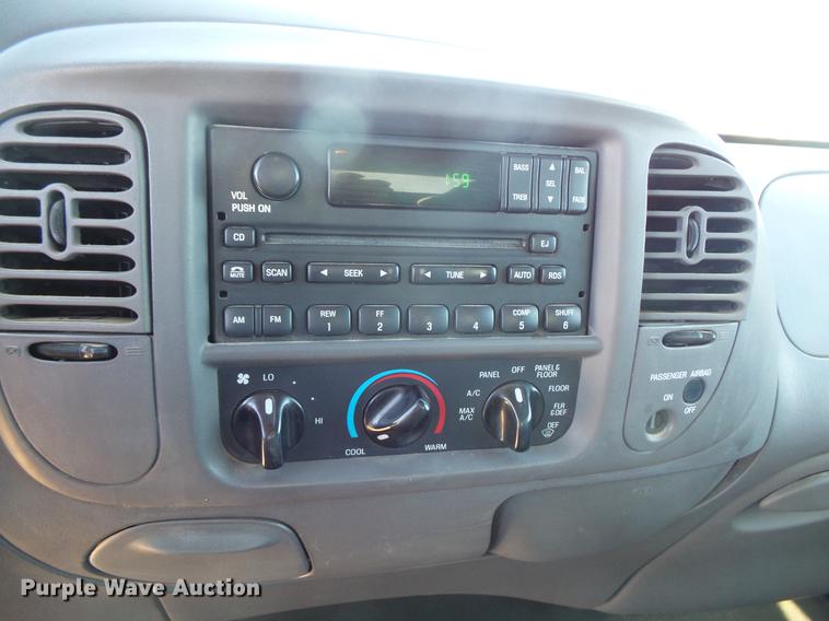 image for item DB8092 2001 Ford F150 SuperCab pickup truck