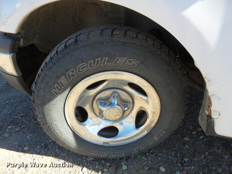 image for item DB8092 2001 Ford F150 SuperCab pickup truck