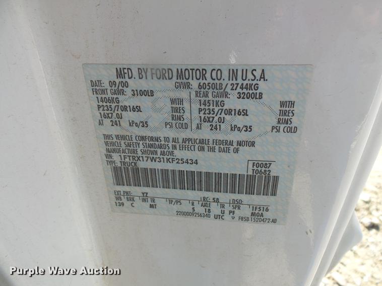 image for item DB8092 2001 Ford F150 SuperCab pickup truck