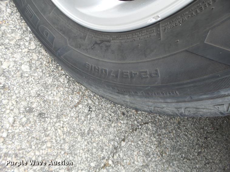 image for item DB9933 2006 Kia Sorento SUV