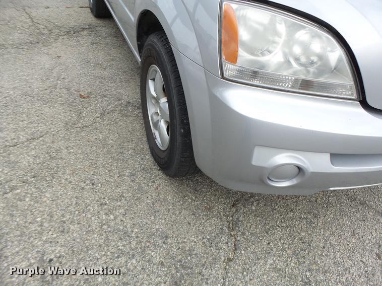 image for item DB9933 2006 Kia Sorento SUV