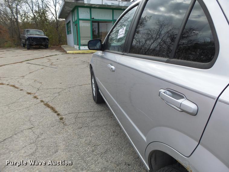 image for item DB9933 2006 Kia Sorento SUV