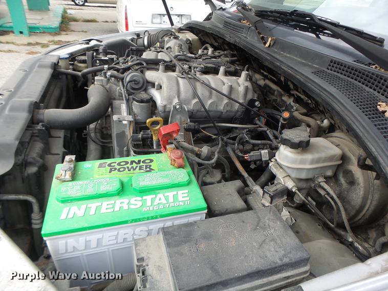 image for item DB9933 2006 Kia Sorento SUV