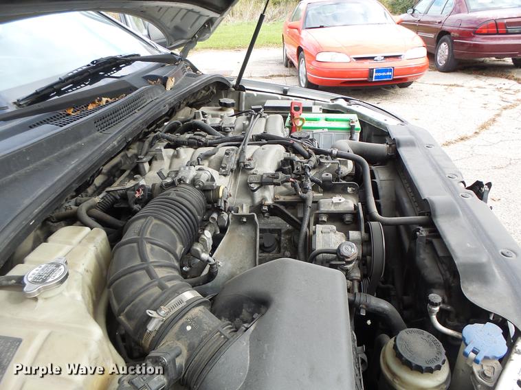 image for item DB9933 2006 Kia Sorento SUV