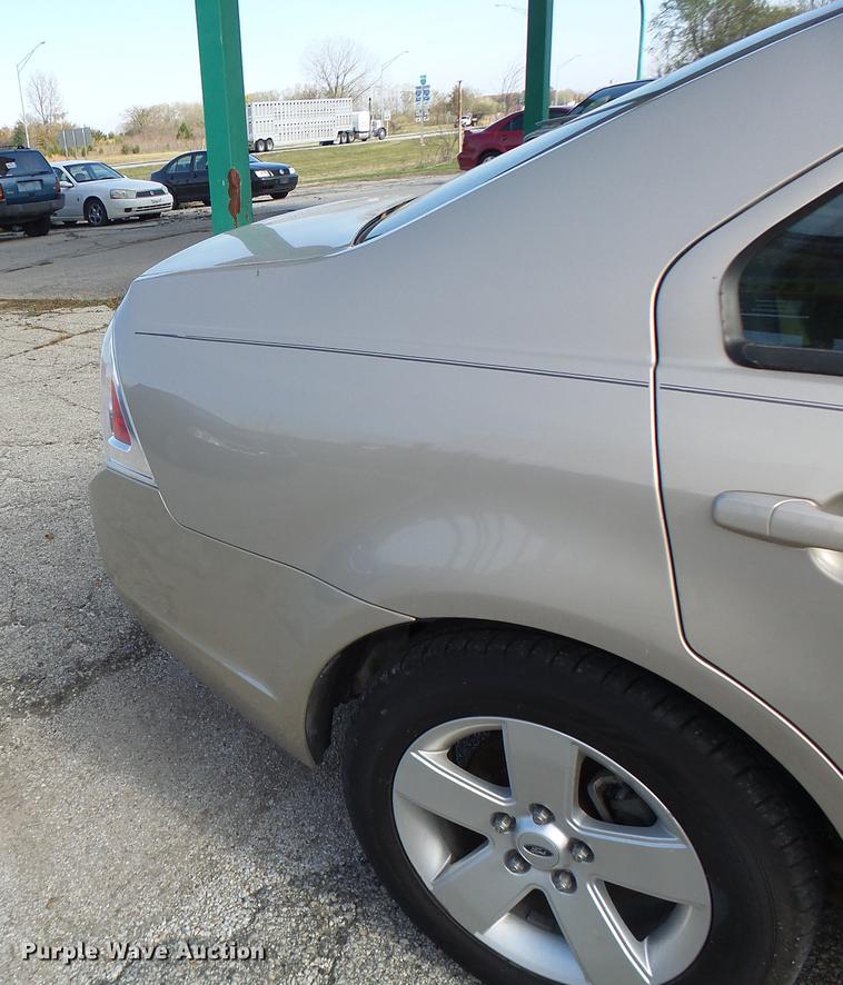 image for item DB9935 2007 Ford Fusion