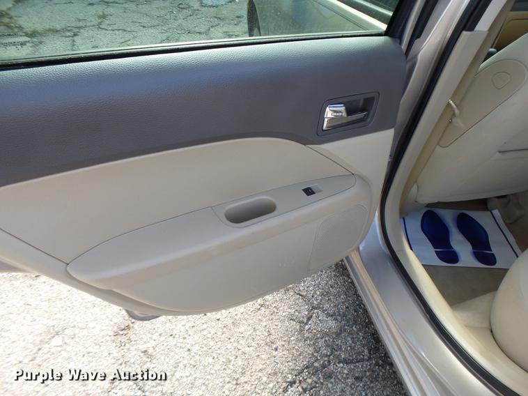 image for item DB9935 2007 Ford Fusion