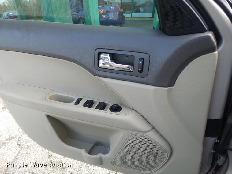 image for item DB9935 2007 Ford Fusion