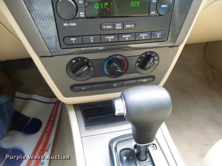 image for item DB9935 2007 Ford Fusion