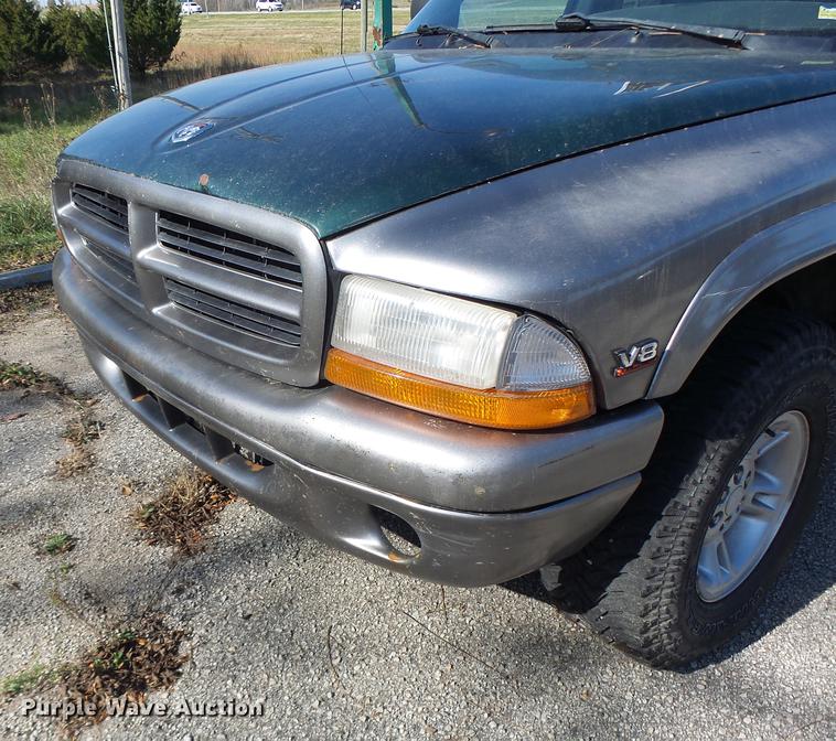 image for item DB9937 1999 Dodge Durango SUV