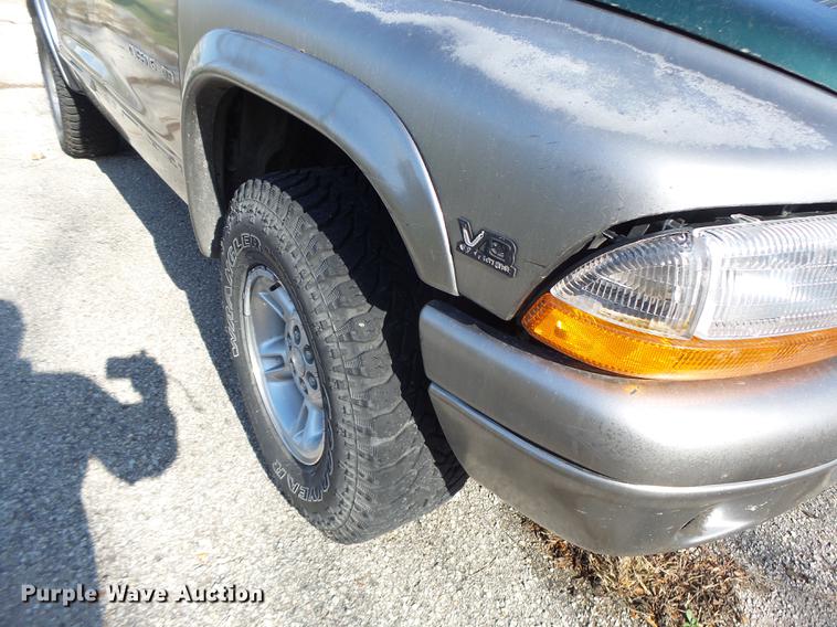 image for item DB9937 1999 Dodge Durango SUV
