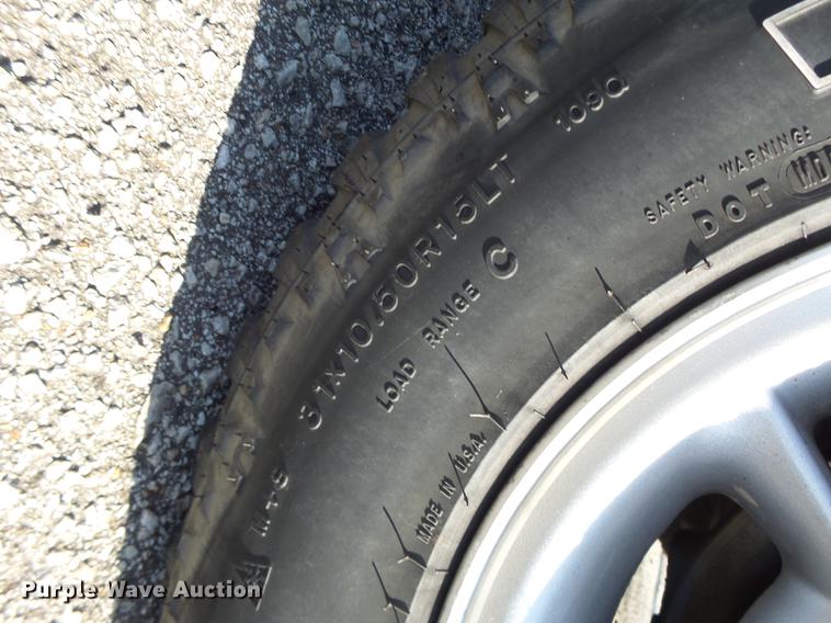 image for item DB9937 1999 Dodge Durango SUV