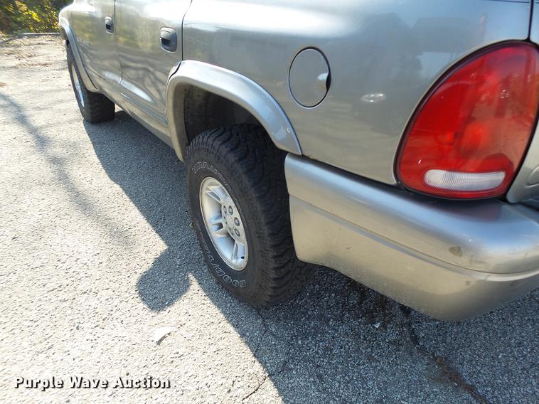 image for item DB9937 1999 Dodge Durango SUV