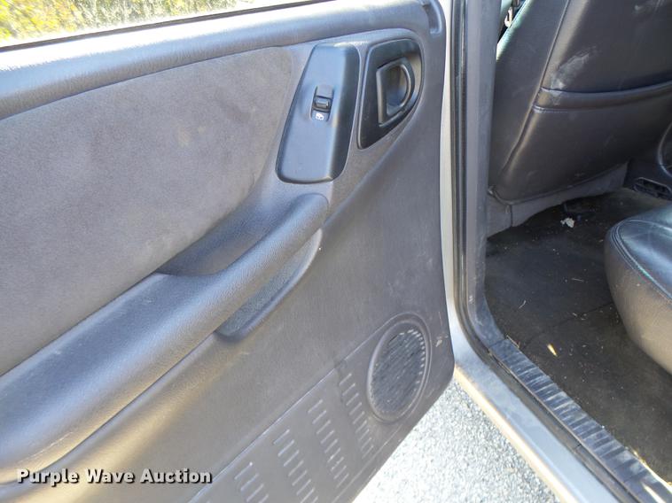 image for item DB9937 1999 Dodge Durango SUV