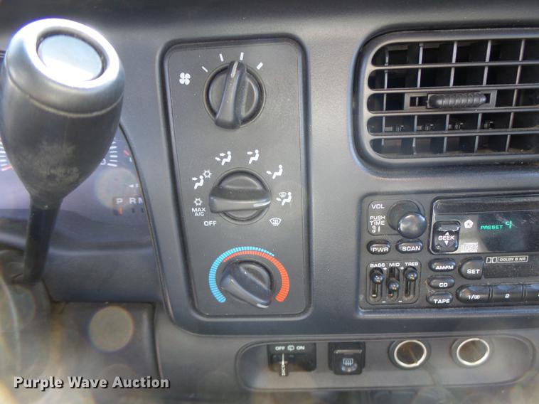 image for item DB9937 1999 Dodge Durango SUV