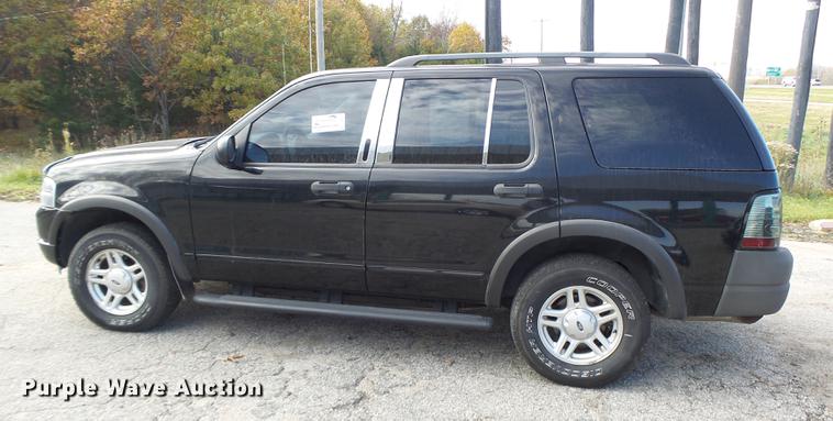 image for item DB9938 2003 Ford Explorer SUV