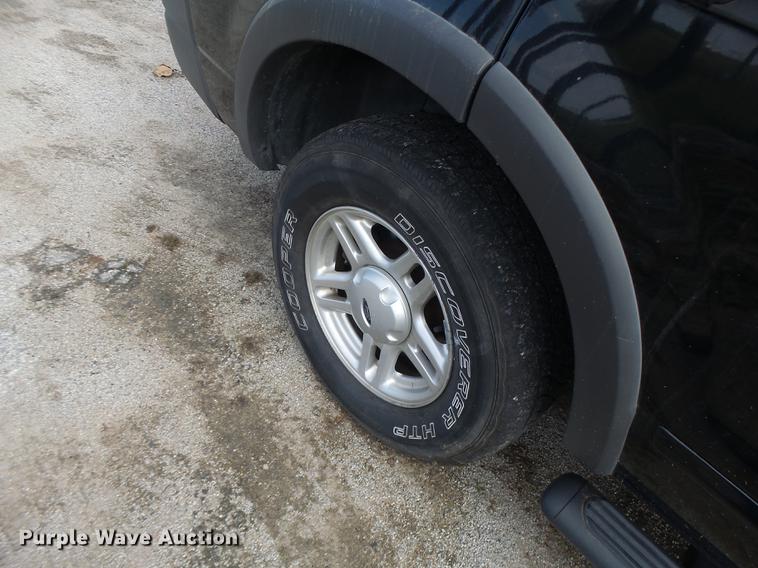 image for item DB9938 2003 Ford Explorer SUV