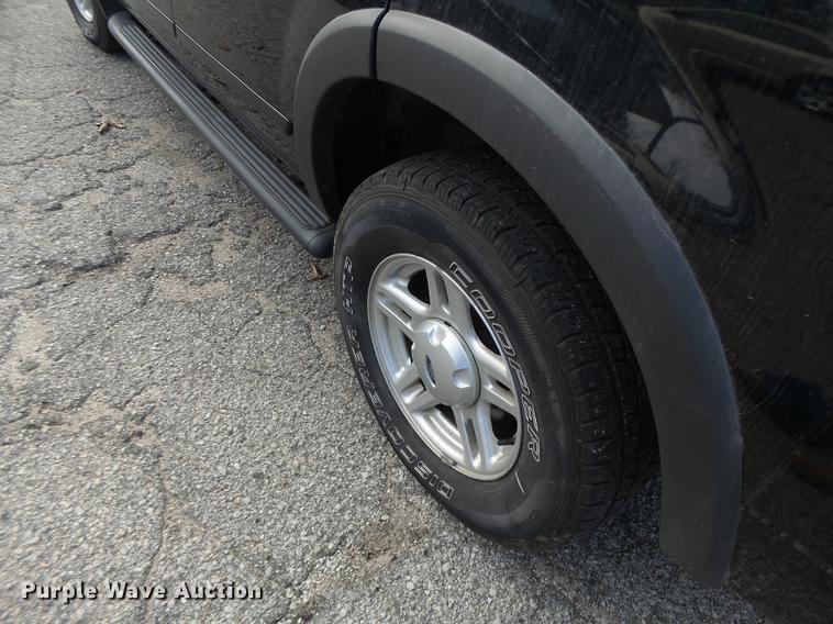 image for item DB9938 2003 Ford Explorer SUV