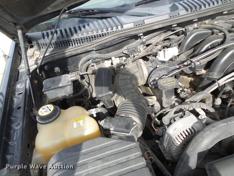 image for item DB9938 2003 Ford Explorer SUV