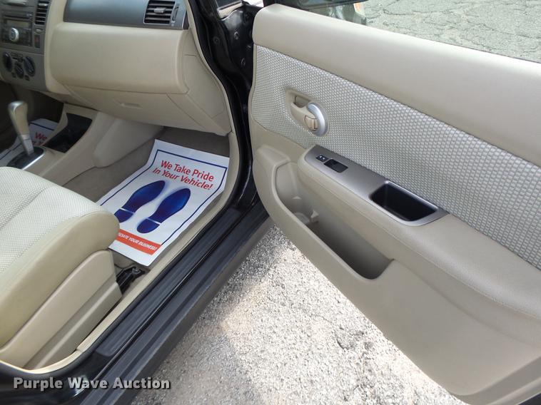 image for item DB9939 2008 Nissan Versa