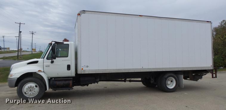 image for item DB9945 2007 International DuraStar 4300 box truck