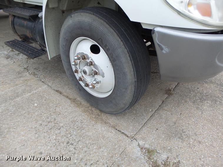 image for item DB9945 2007 International DuraStar 4300 box truck