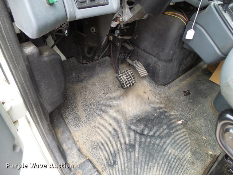 image for item DB9945 2007 International DuraStar 4300 box truck