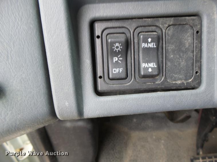 image for item DB9945 2007 International DuraStar 4300 box truck