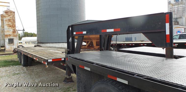 image for item DB9946 1997 Maxwell equipment trailer