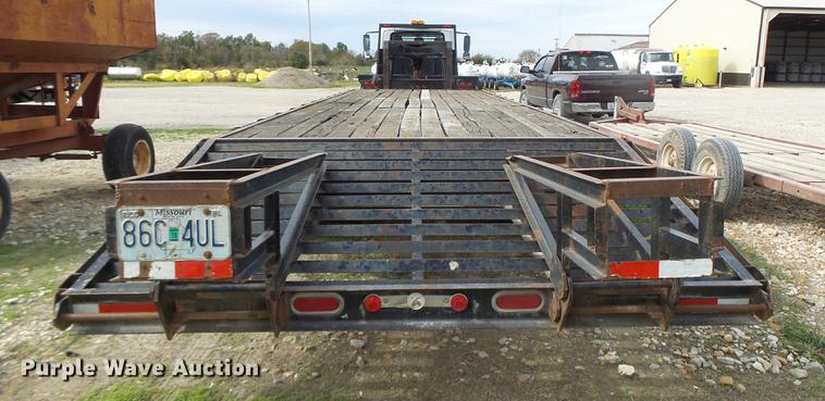 image for item DB9946 1997 Maxwell equipment trailer