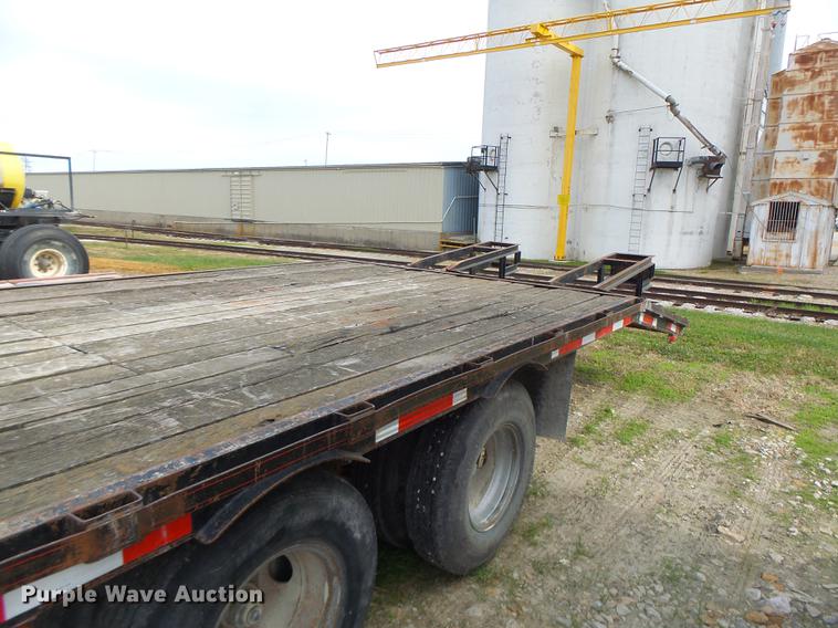 image for item DB9946 1997 Maxwell equipment trailer