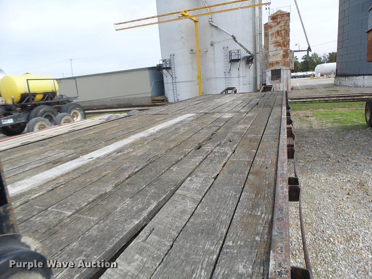 image for item DB9946 1997 Maxwell equipment trailer