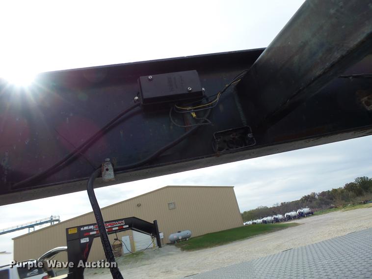 image for item DB9946 1997 Maxwell equipment trailer