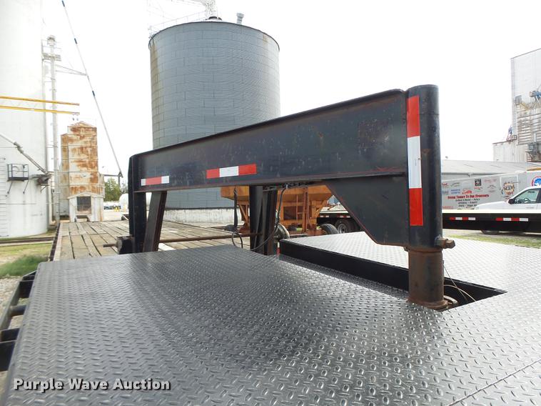 image for item DB9946 1997 Maxwell equipment trailer