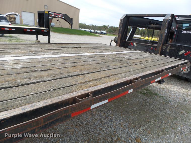 image for item DB9946 1997 Maxwell equipment trailer