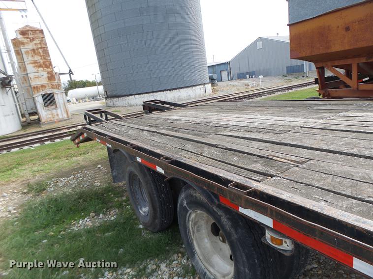 image for item DB9946 1997 Maxwell equipment trailer