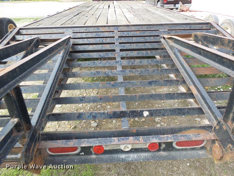 image for item DB9946 1997 Maxwell equipment trailer